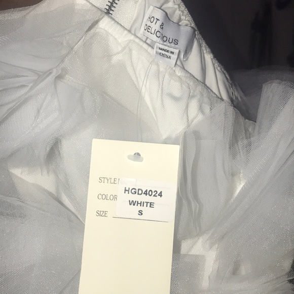 Statement dress - Picture 2 of 2